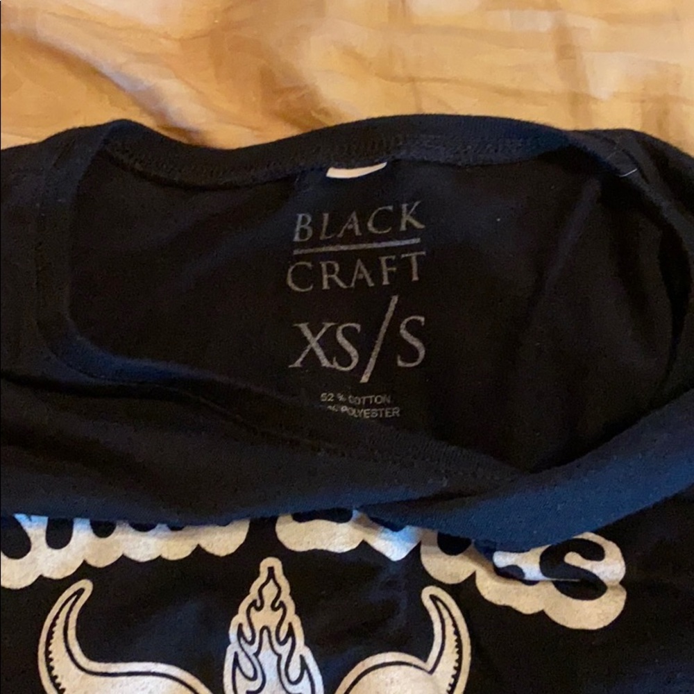 BlackCraft crop top - Picture 3 of 3